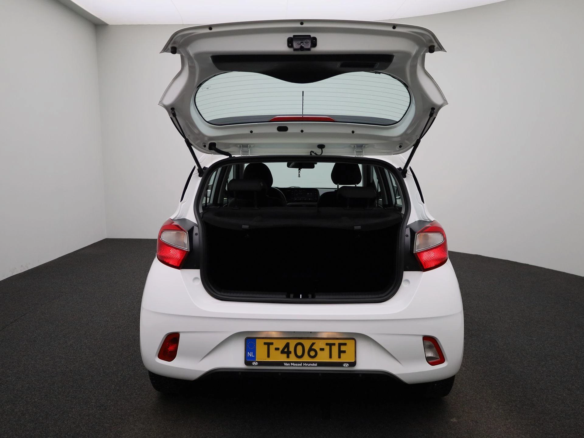 Hyundai-i10-image-10