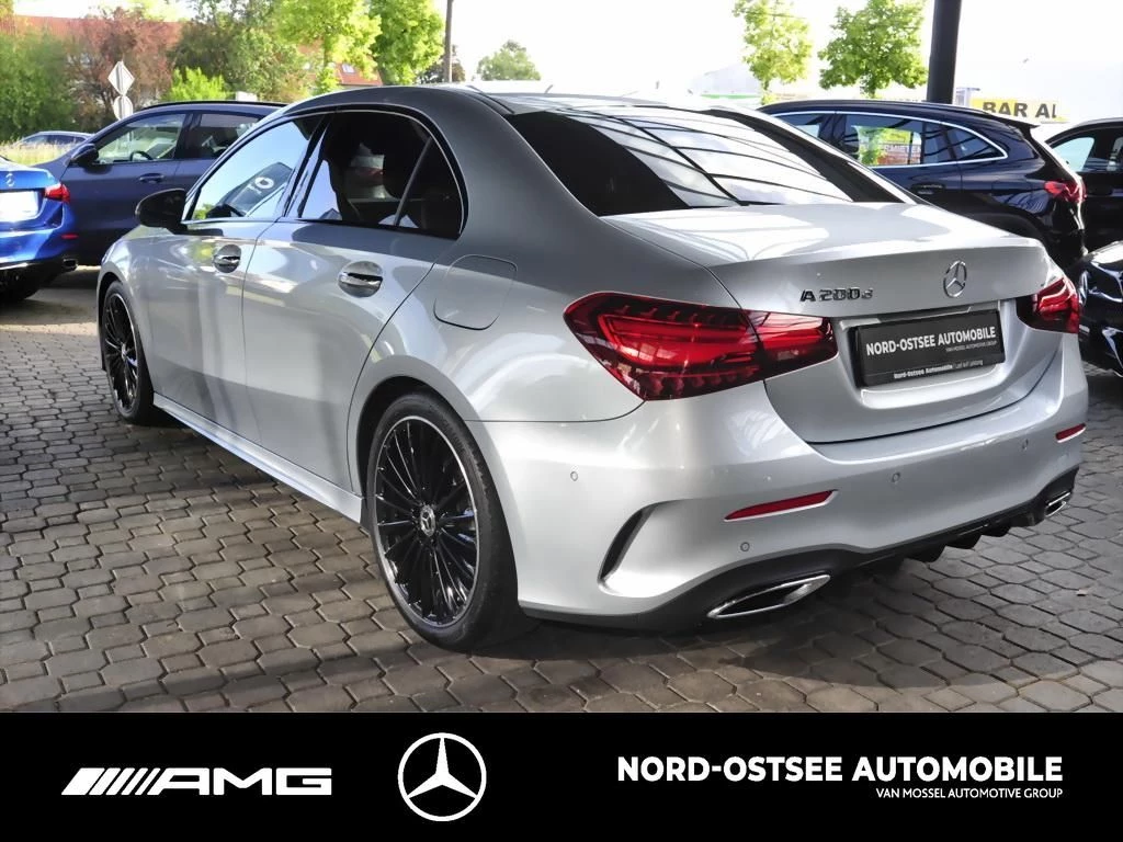 Mercedes-Benz A-Klasse 200 d LIMO AMG ADVANCED+ PANO TEMPO SHZ NIGHT AMG Line