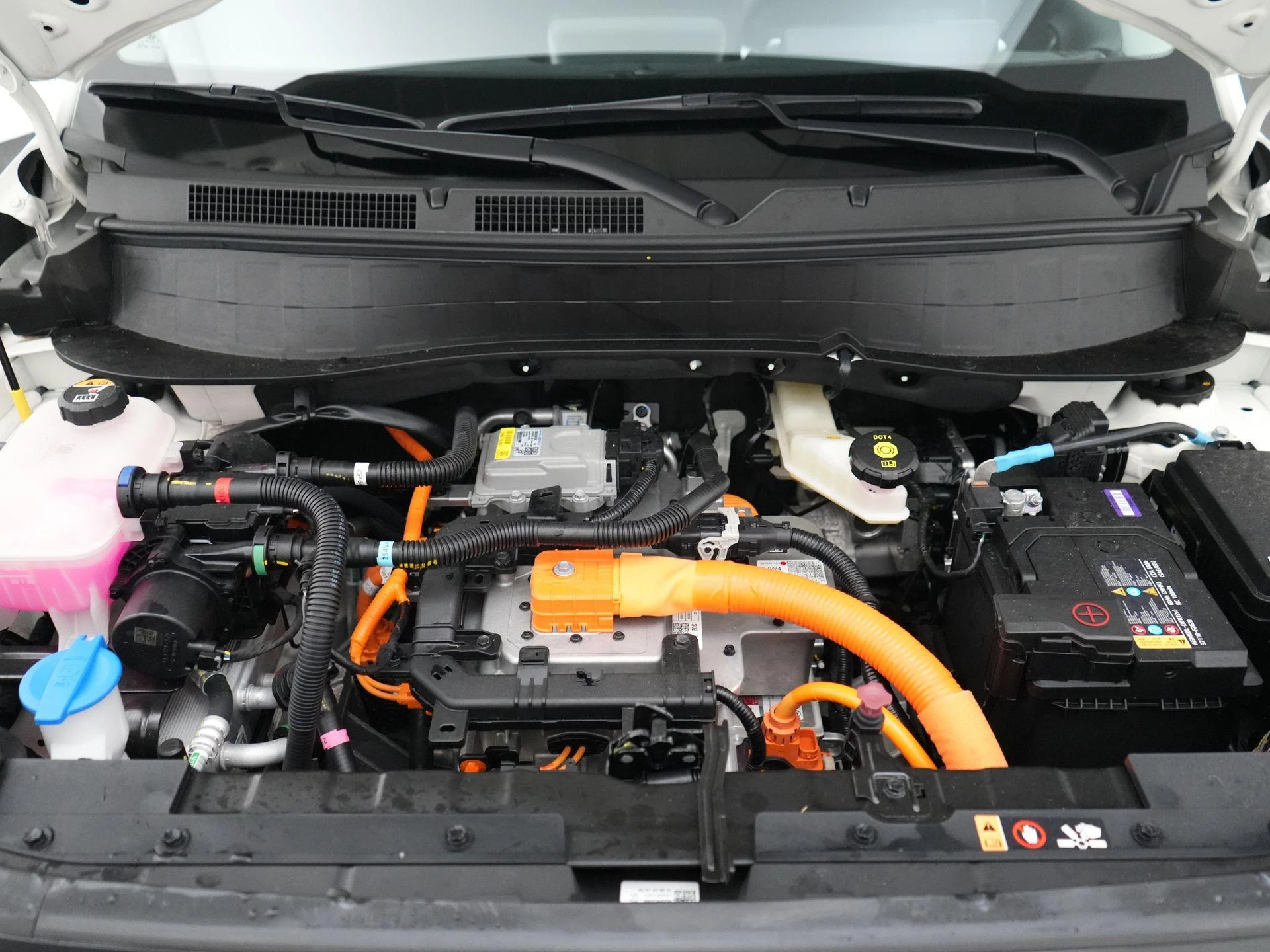 Hyundai-Inster-image-35