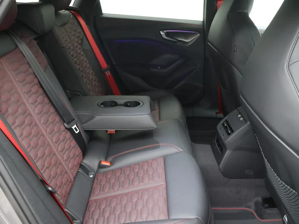 Audi-RS5-image-12