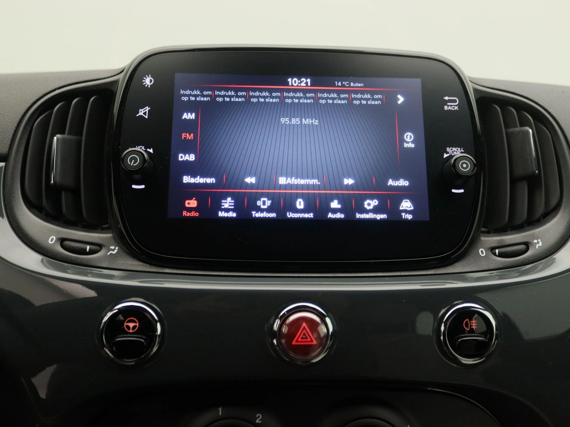 Fiat-500C-image-9