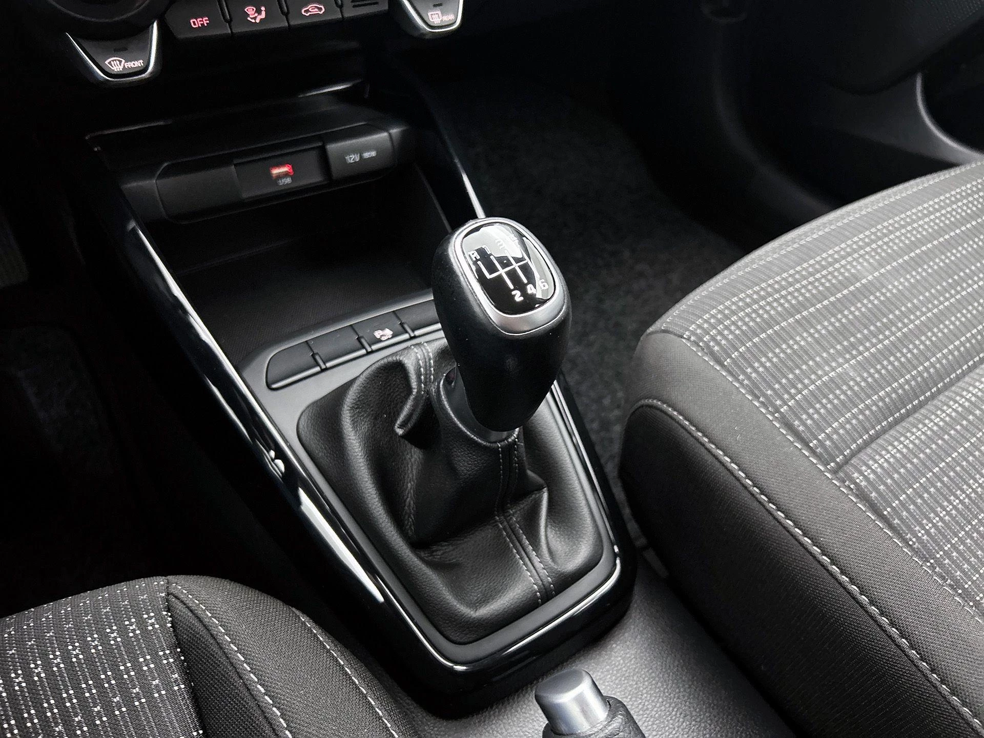 Kia-Stonic-image-27
