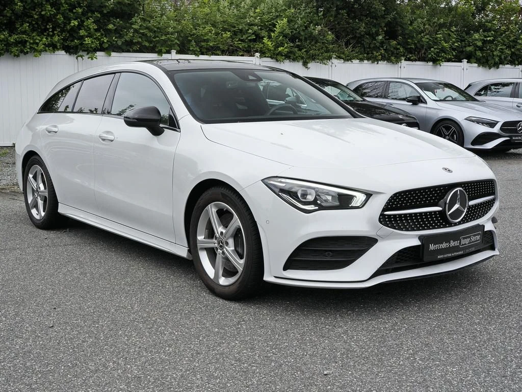 Mercedes-Benz-CLA 200-image-4