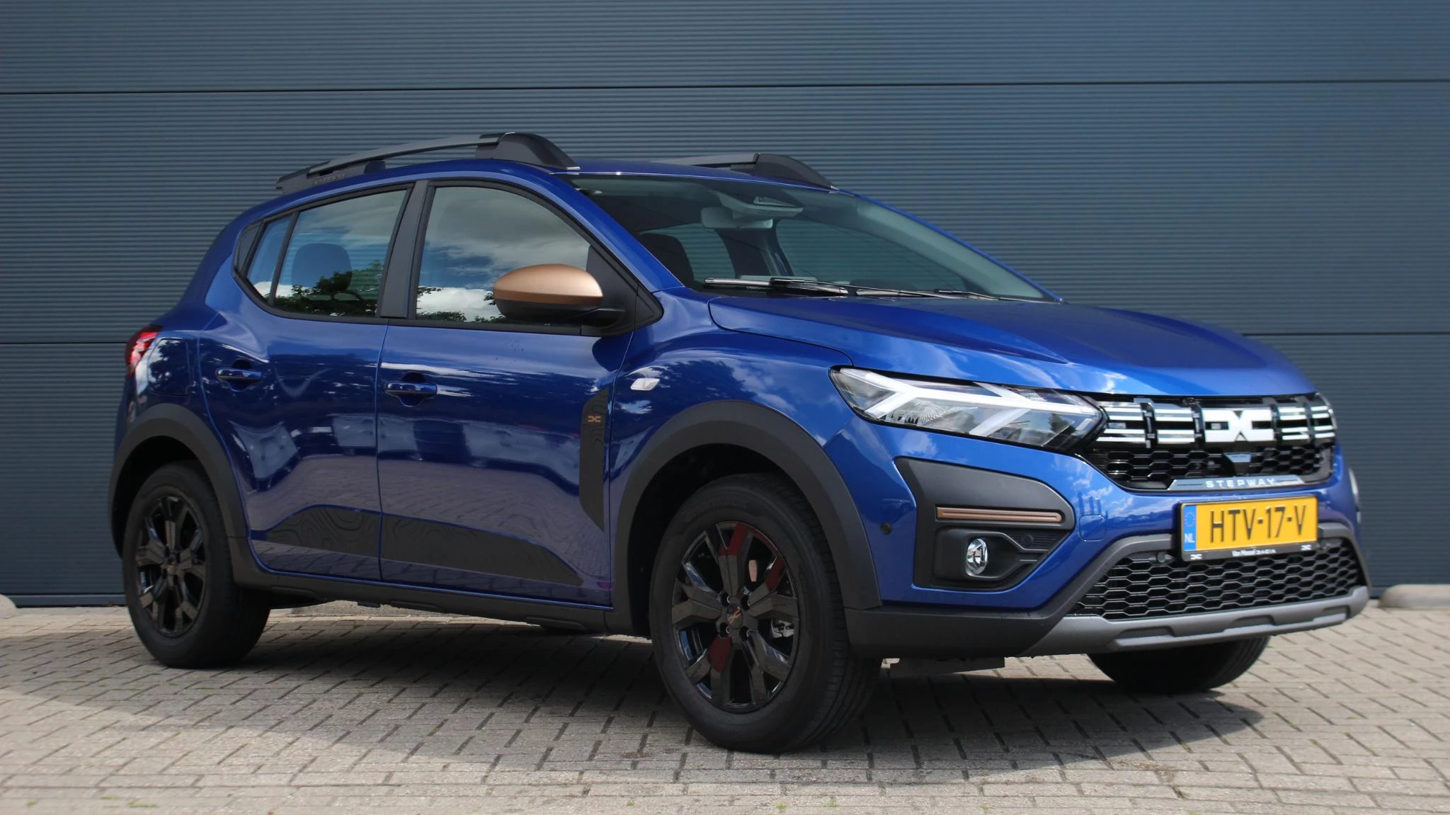 Dacia-Sandero Stepway-image-2