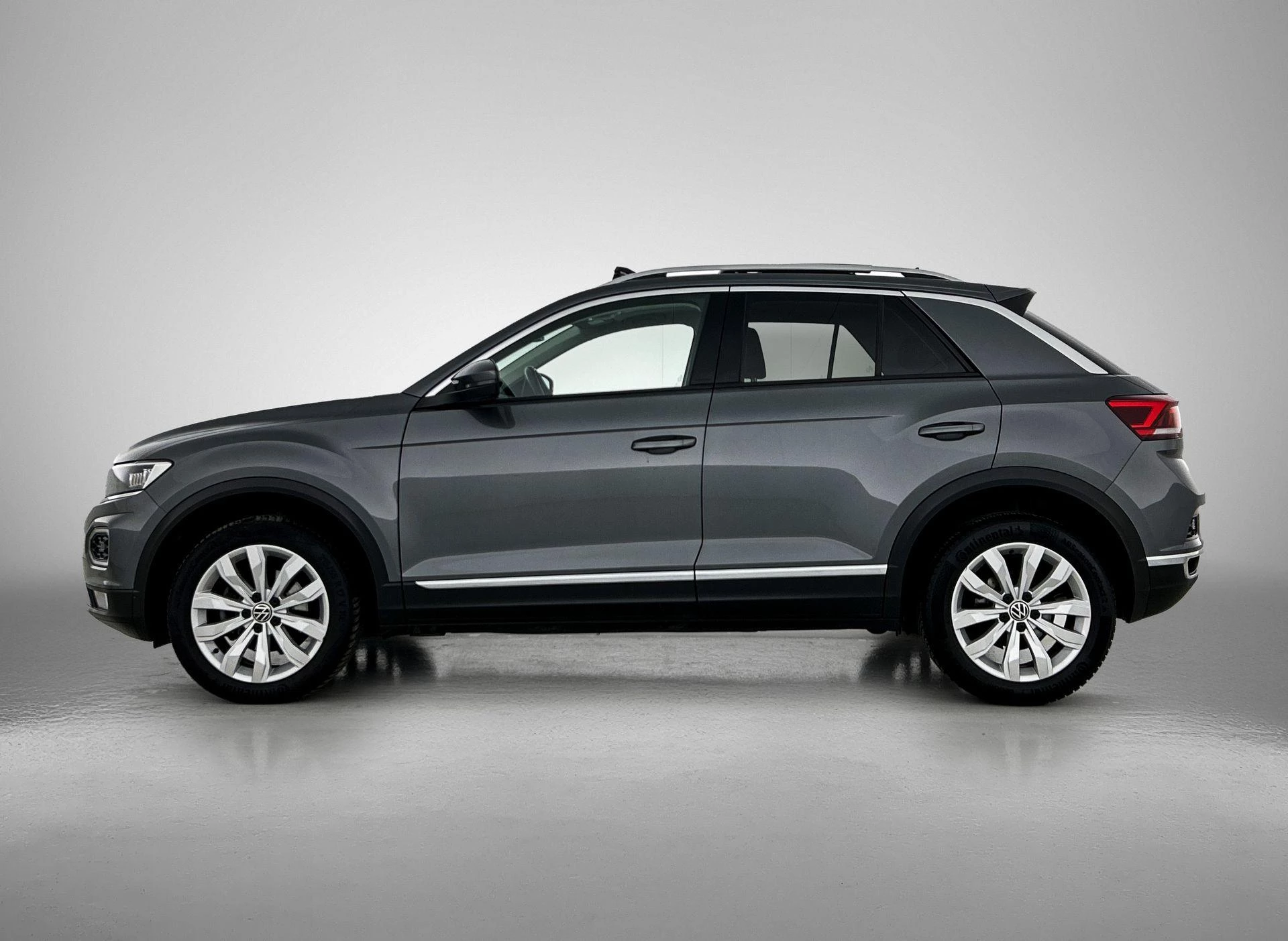 Volkswagen-T-Roc-image-1