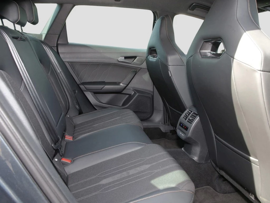 CUPRA Leon Sportstourer ST 2.0 TSI DSG VZ 4Drive 19" Full-Link el.Heckklappe