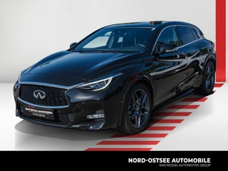 Infiniti Q30 2.0t SPORT AWD TEMPOMAT LED SHZ