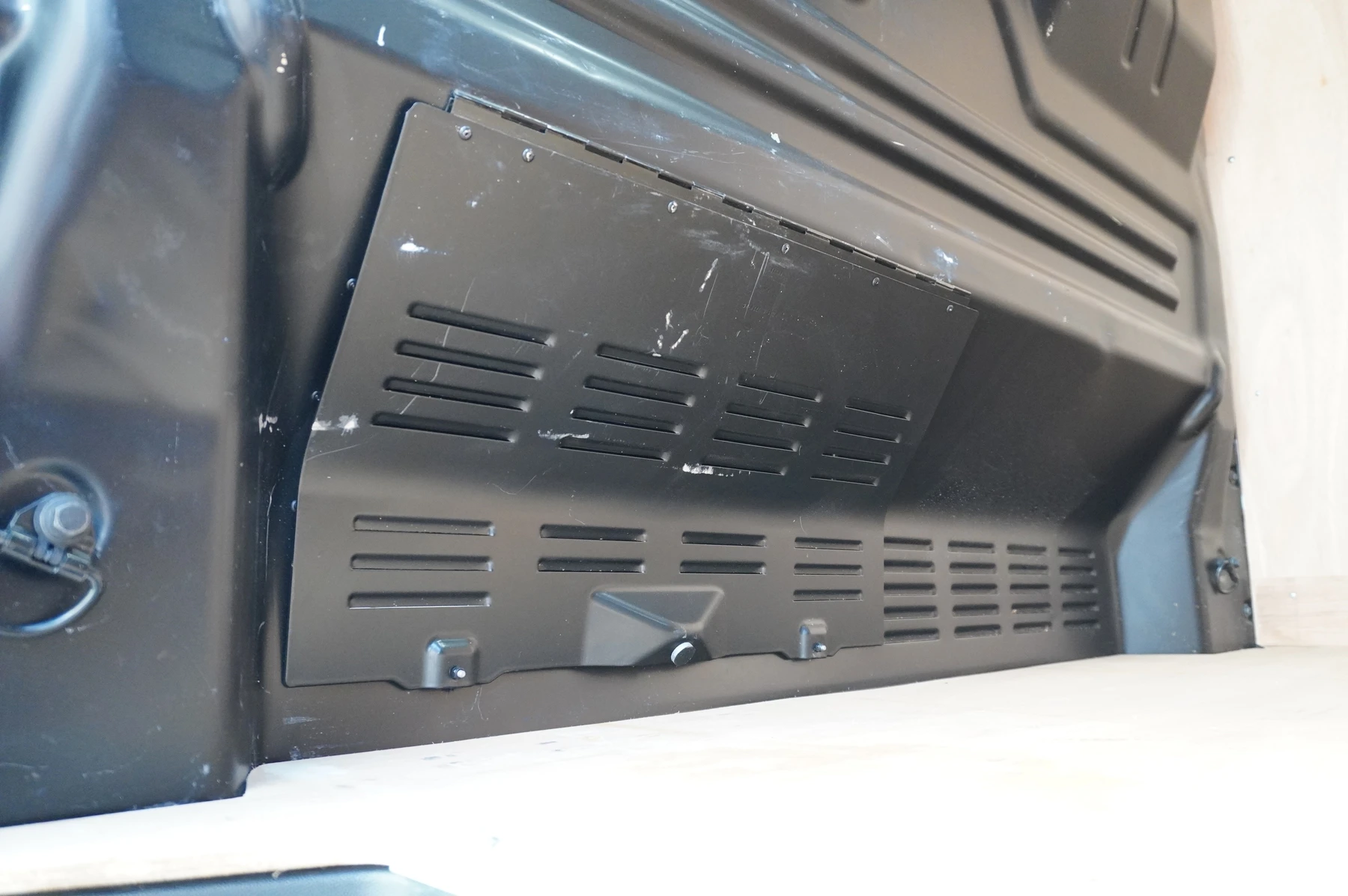 Volkswagen-Transporter-image-11