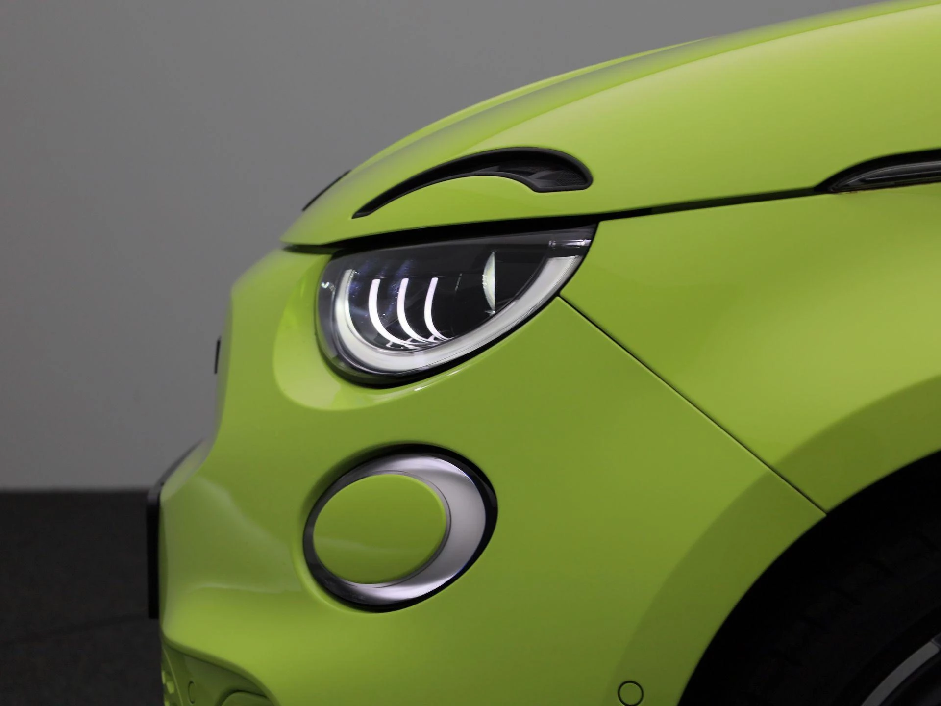 Abarth-500C-image-35