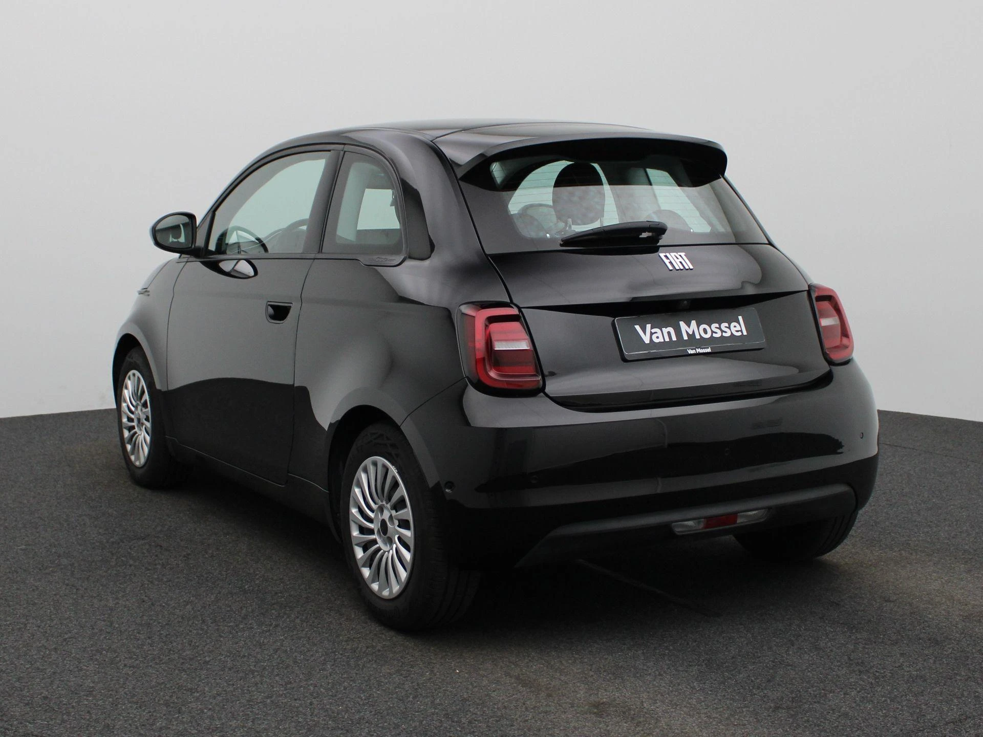 Fiat-500e-image-1