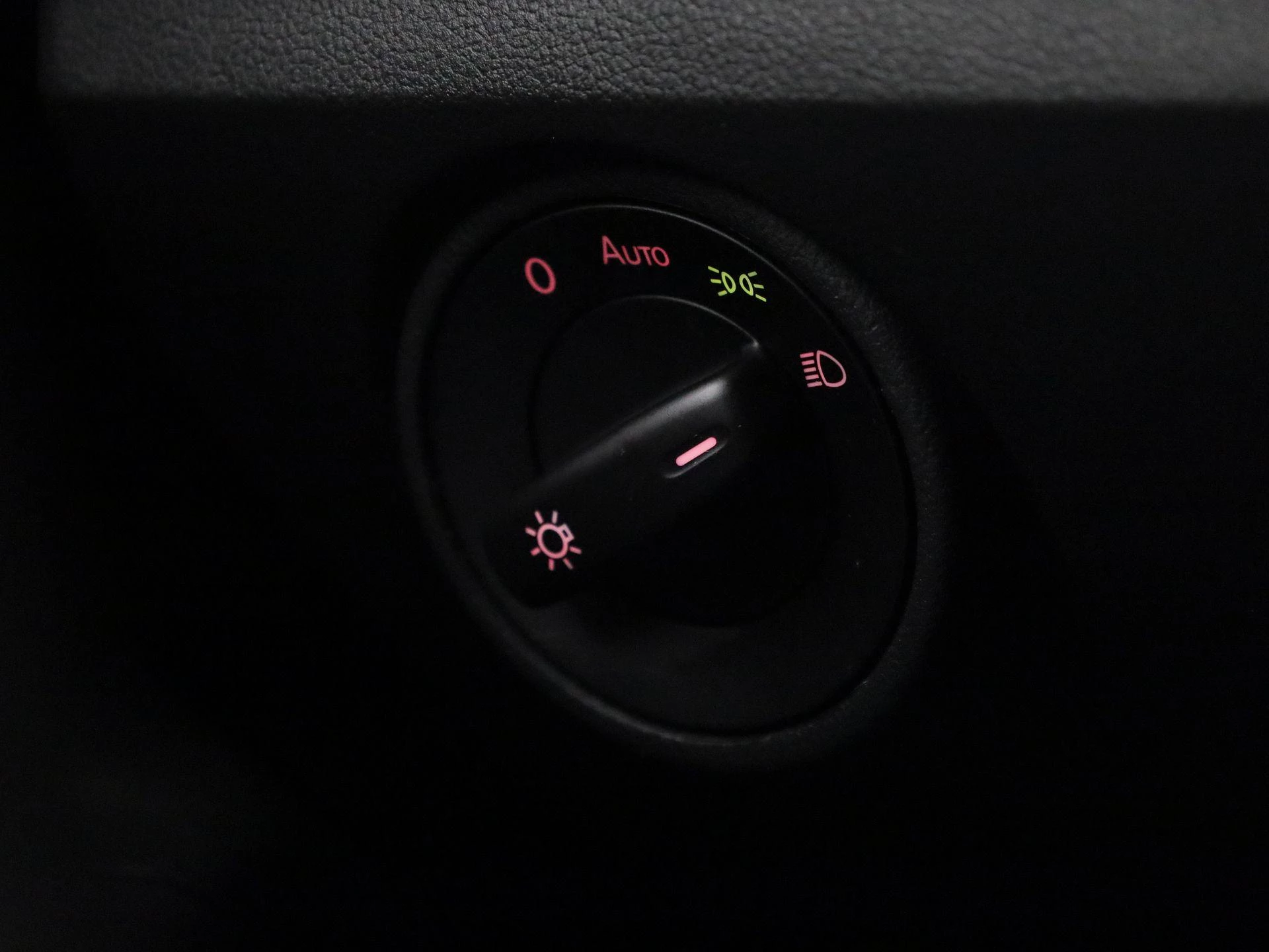 Volkswagen-up!-image-14