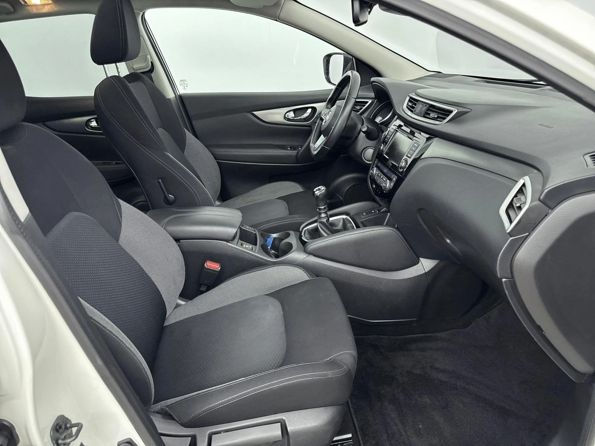 Nissan-QASHQAI-image-30