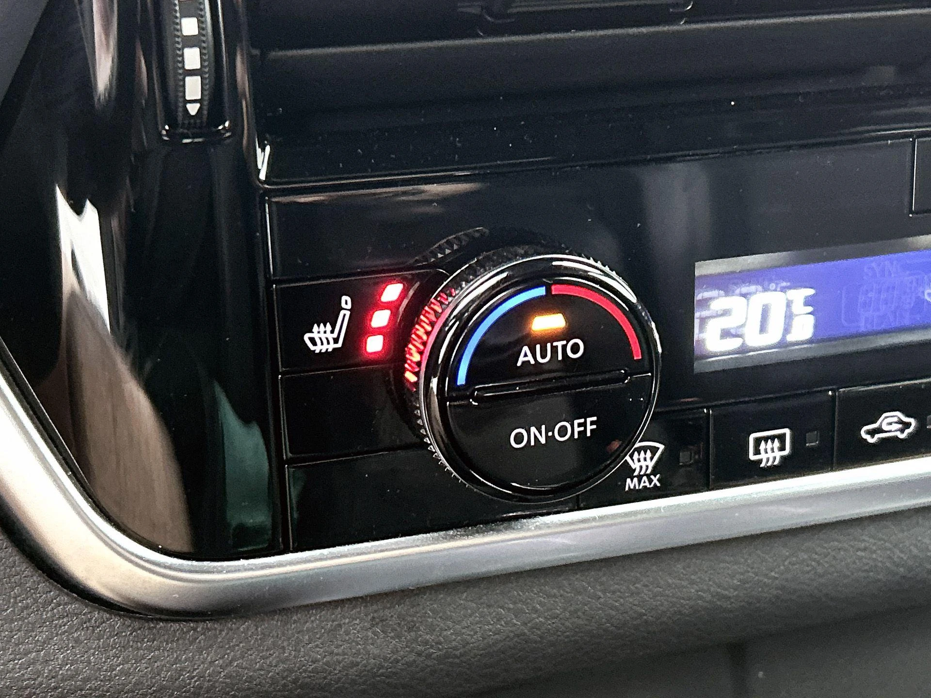 Nissan-QASHQAI-image-9