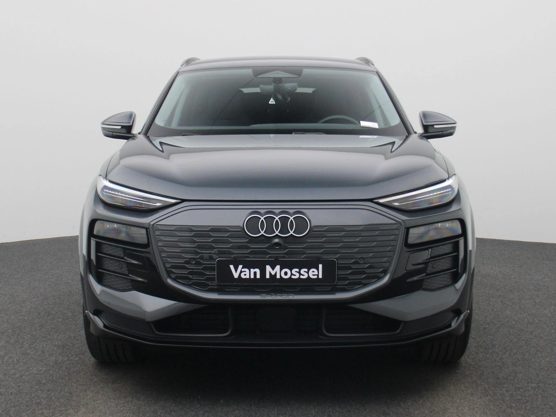 Audi-Q6 e-tron-image-2