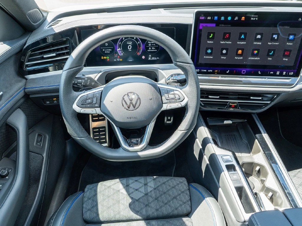 Volkswagen Passat Variant 2.0 TSI DSG 4Motion R-Line AHK