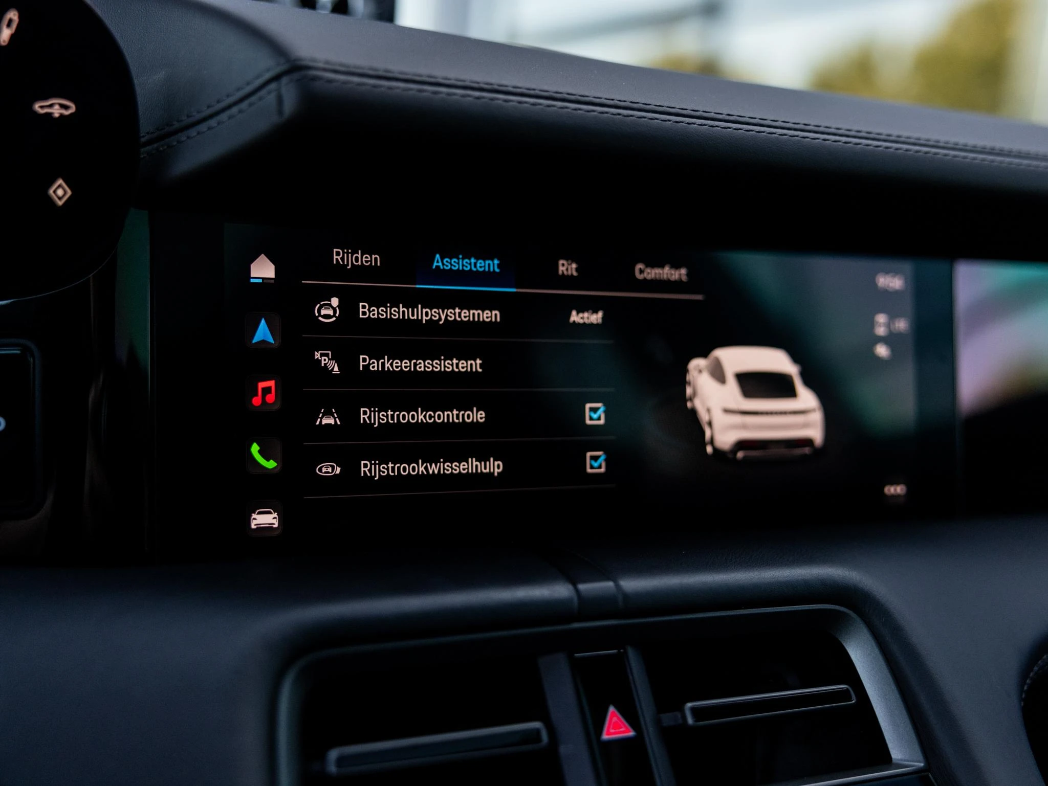Porsche-Taycan-image-46