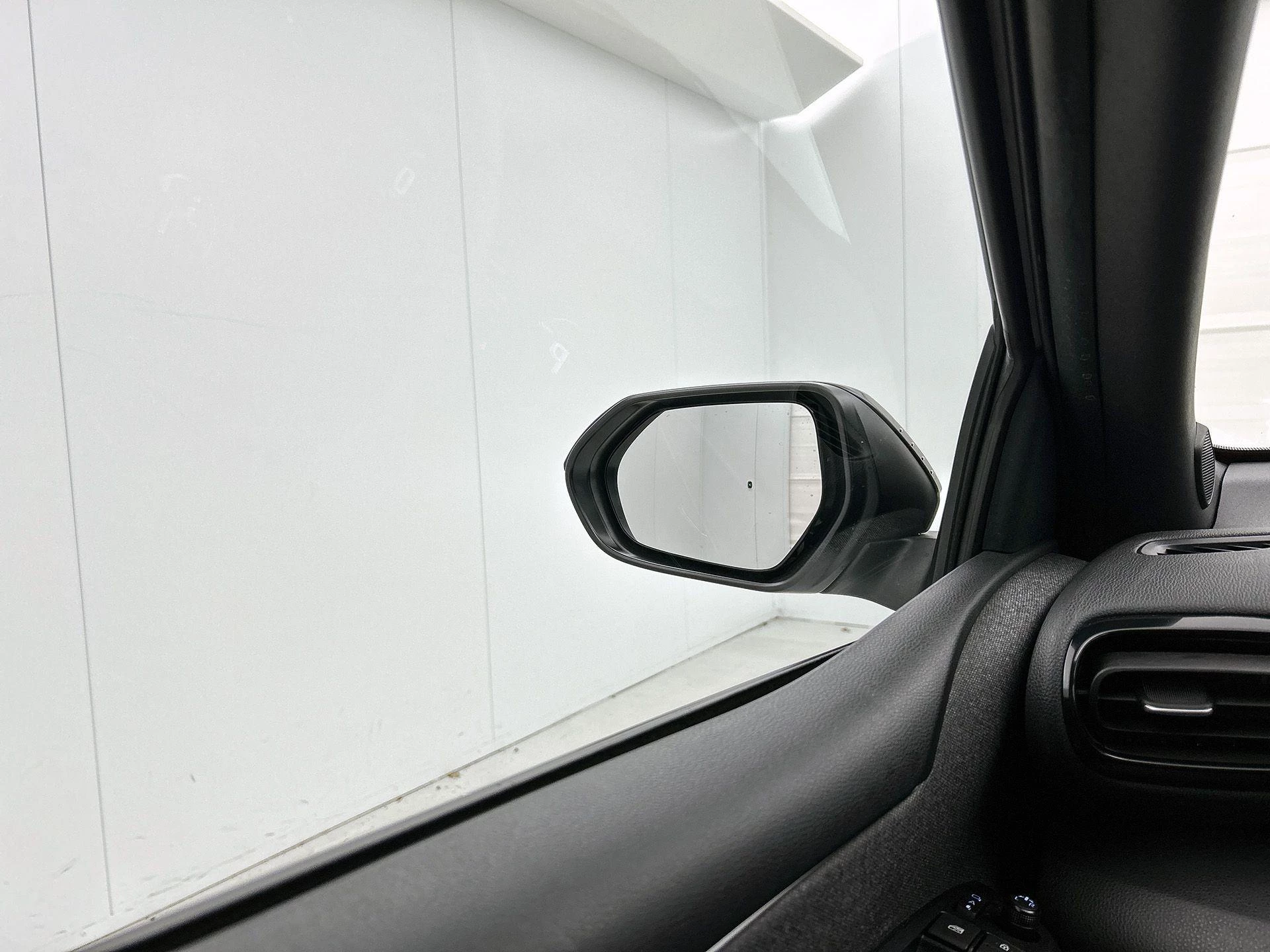 Toyota-Yaris-image-19