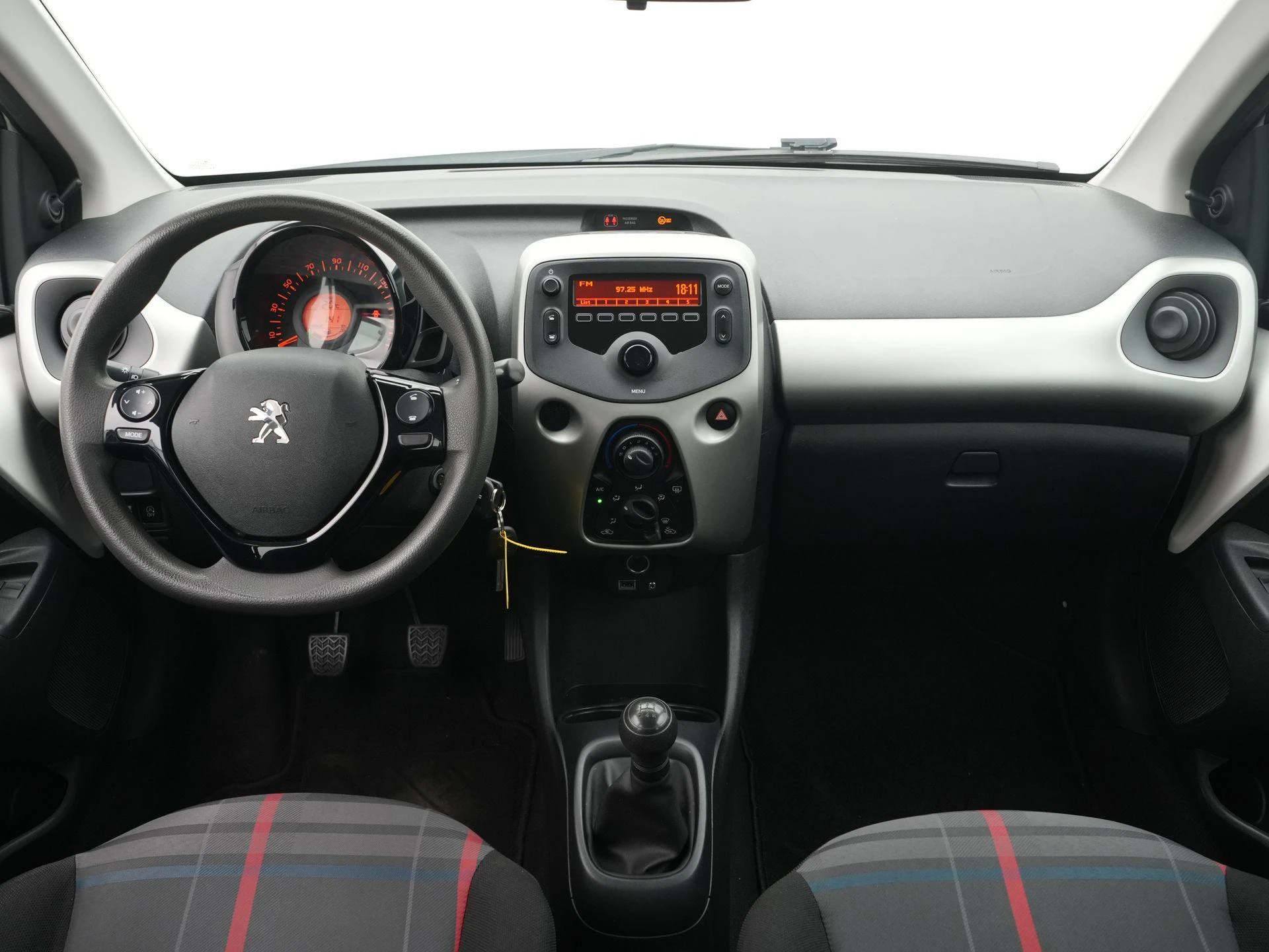 Peugeot-108-image-6