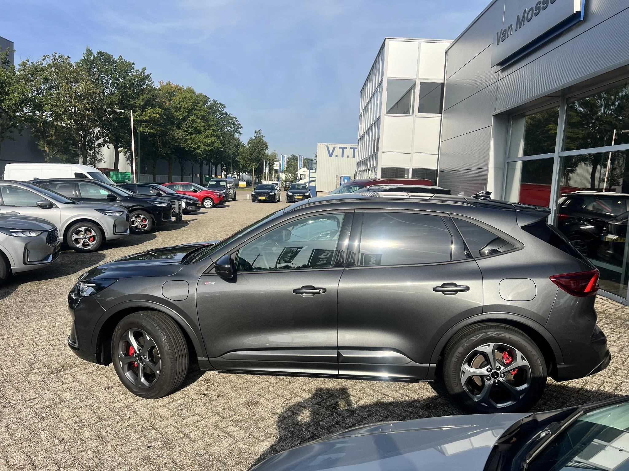 Ford-Kuga-image-2