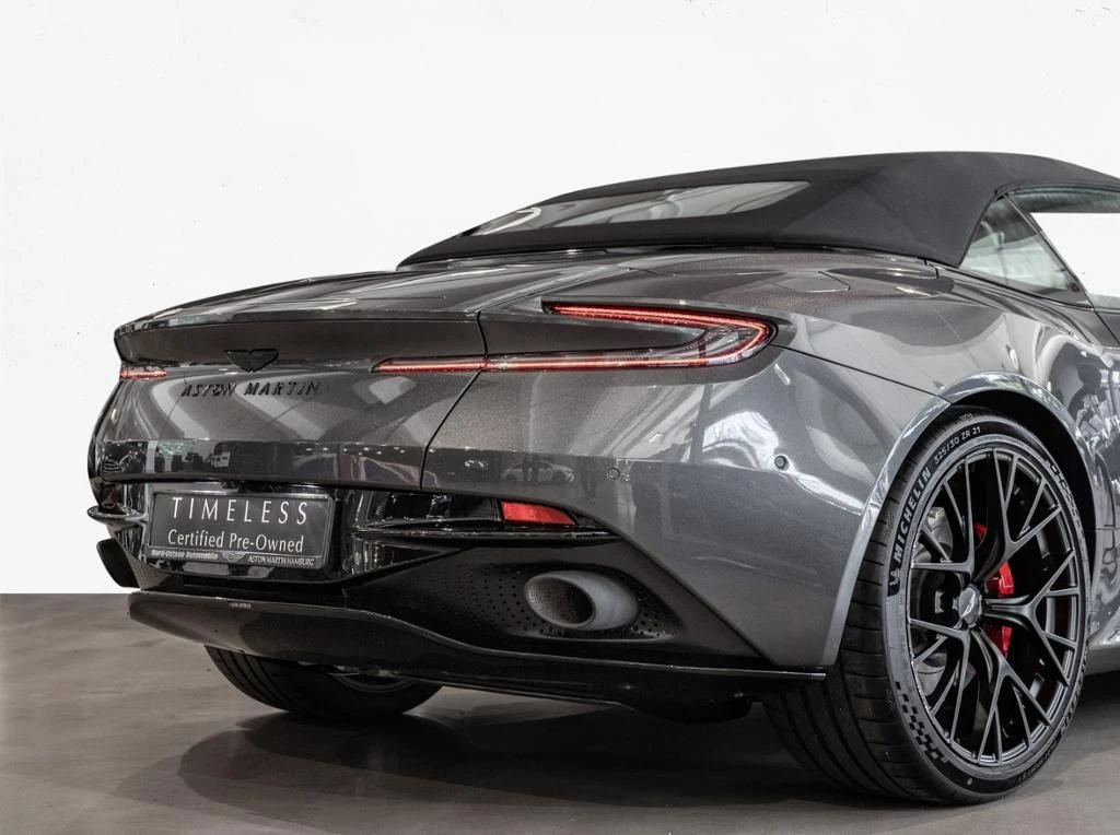 Aston Martin-DB12-image-18