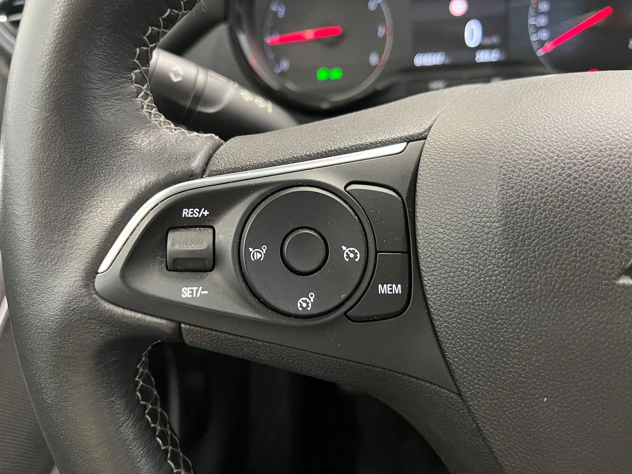 Opel-Crossland X-image-13