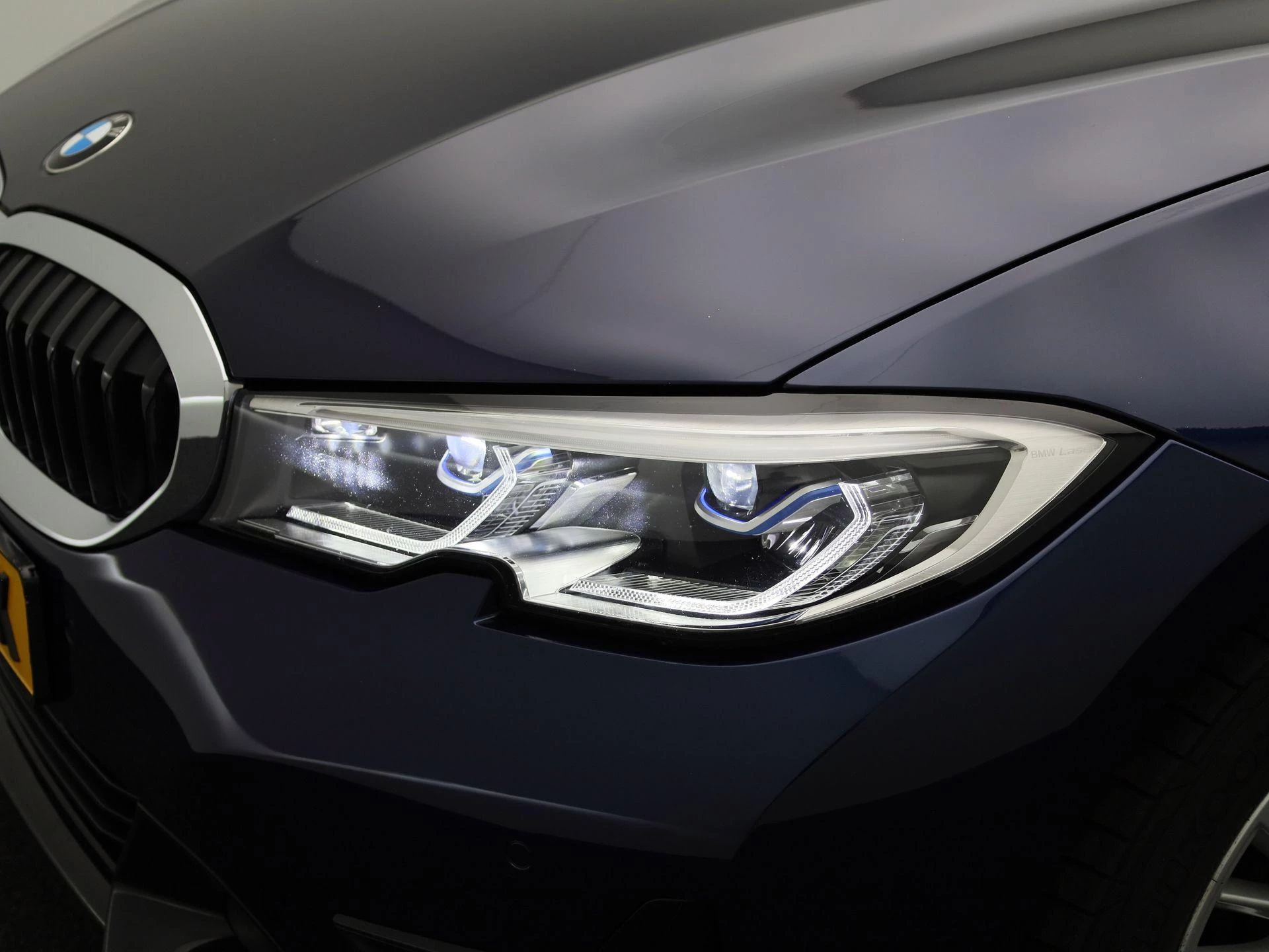 BMW-3 Serie-image-15