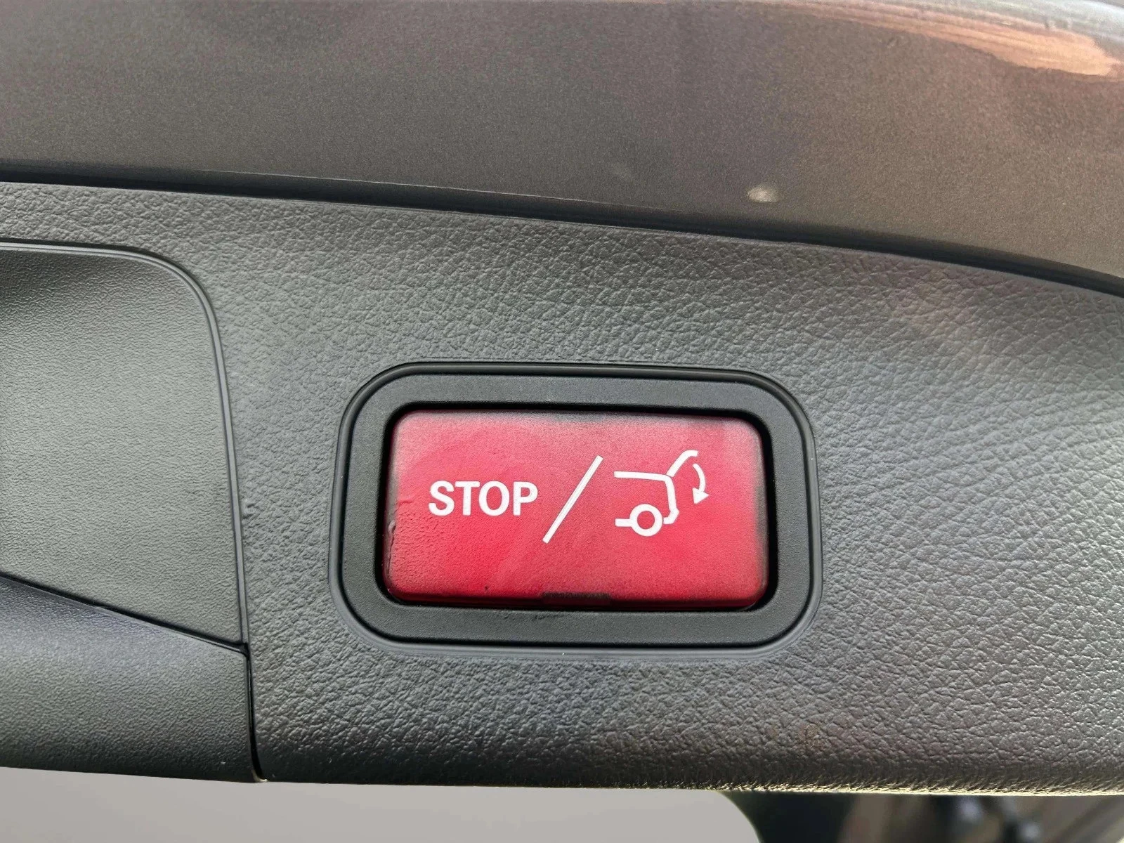 Mercedes-Benz-EQA-image-18