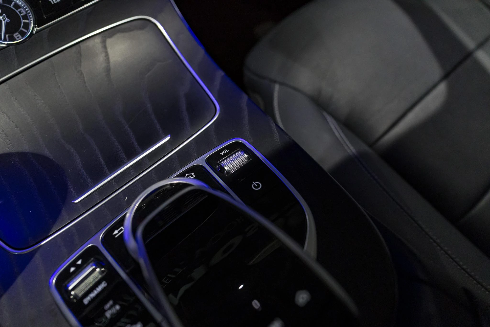Mercedes-Benz-Classe E-image-32