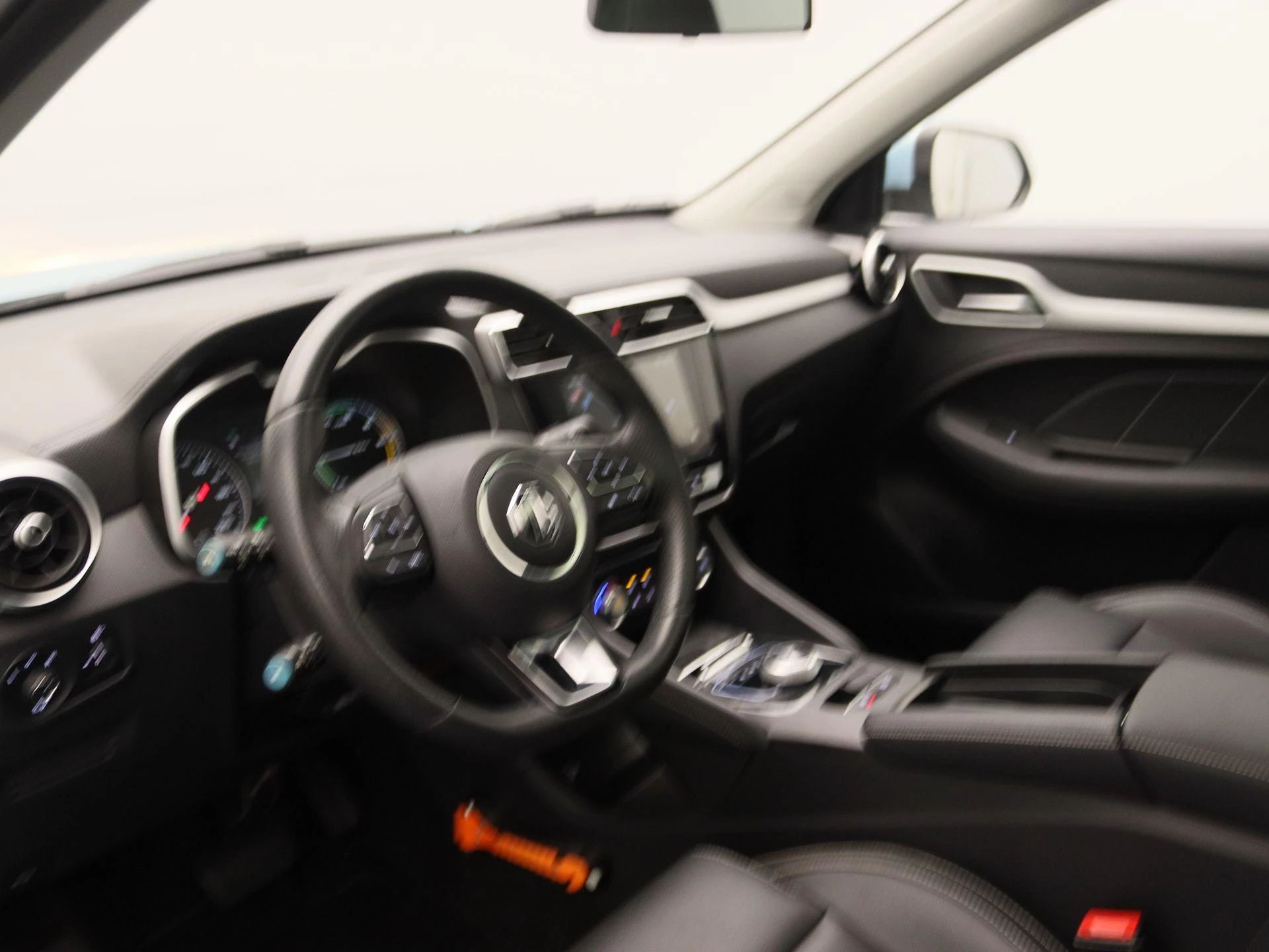 MG-ZS EV-image-23