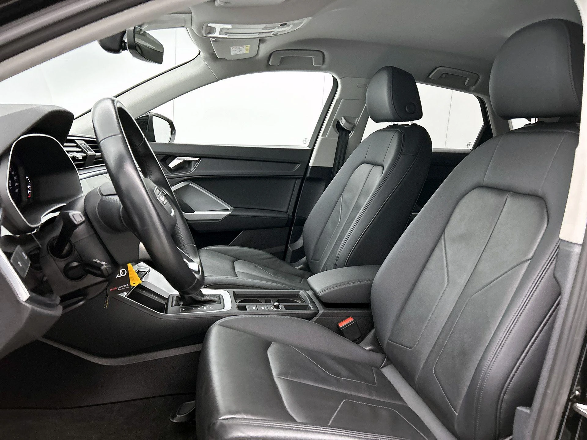 Audi-Q3-image-32