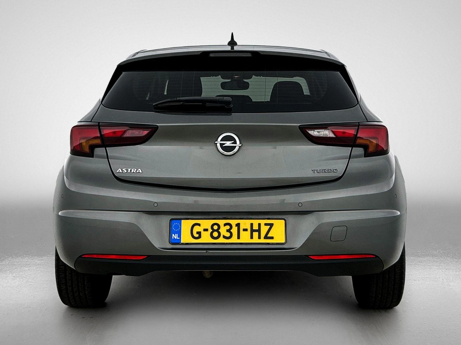 Opel-Astra-image-2