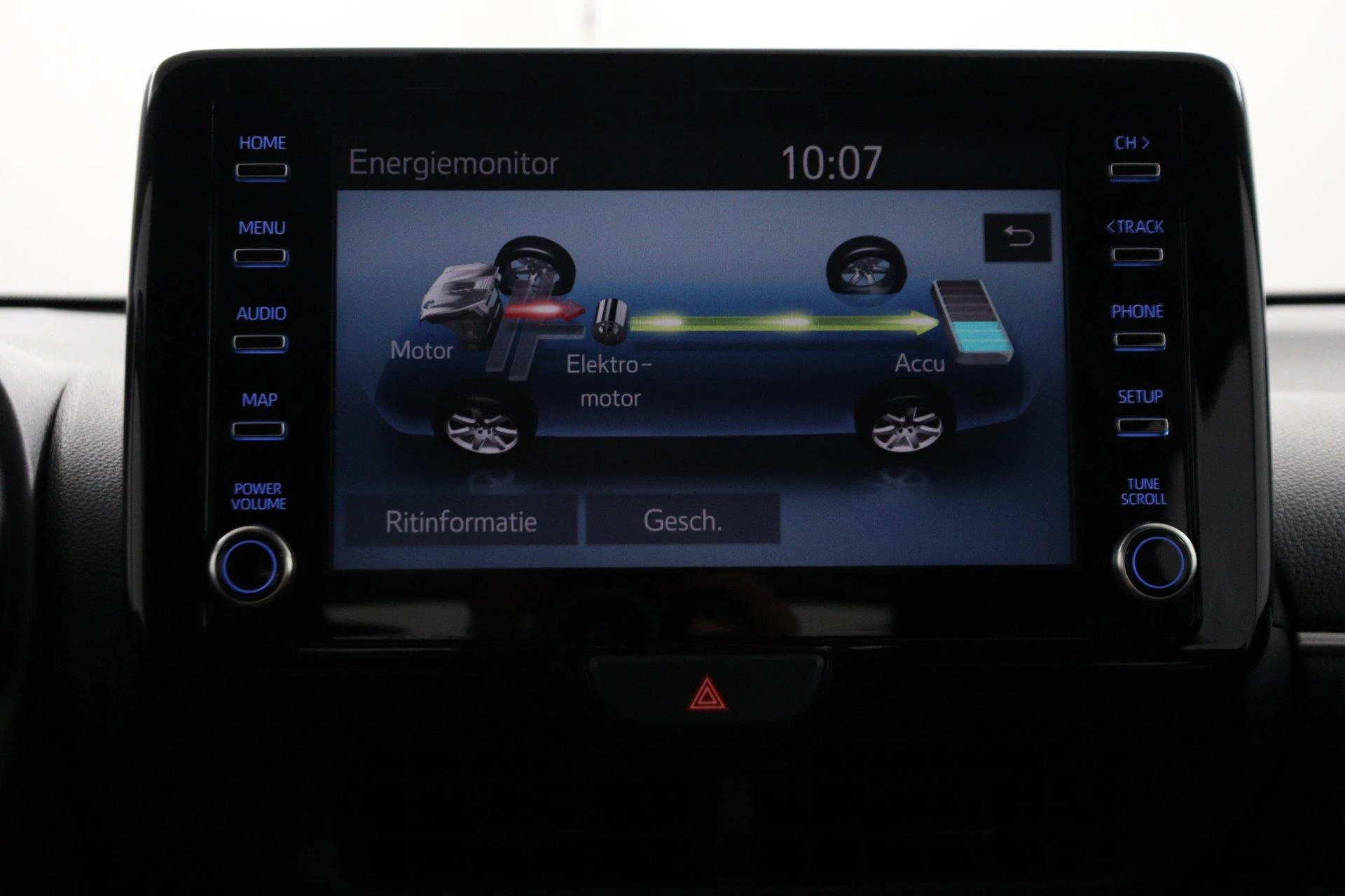 Mazda-2 Hybrid-image-41