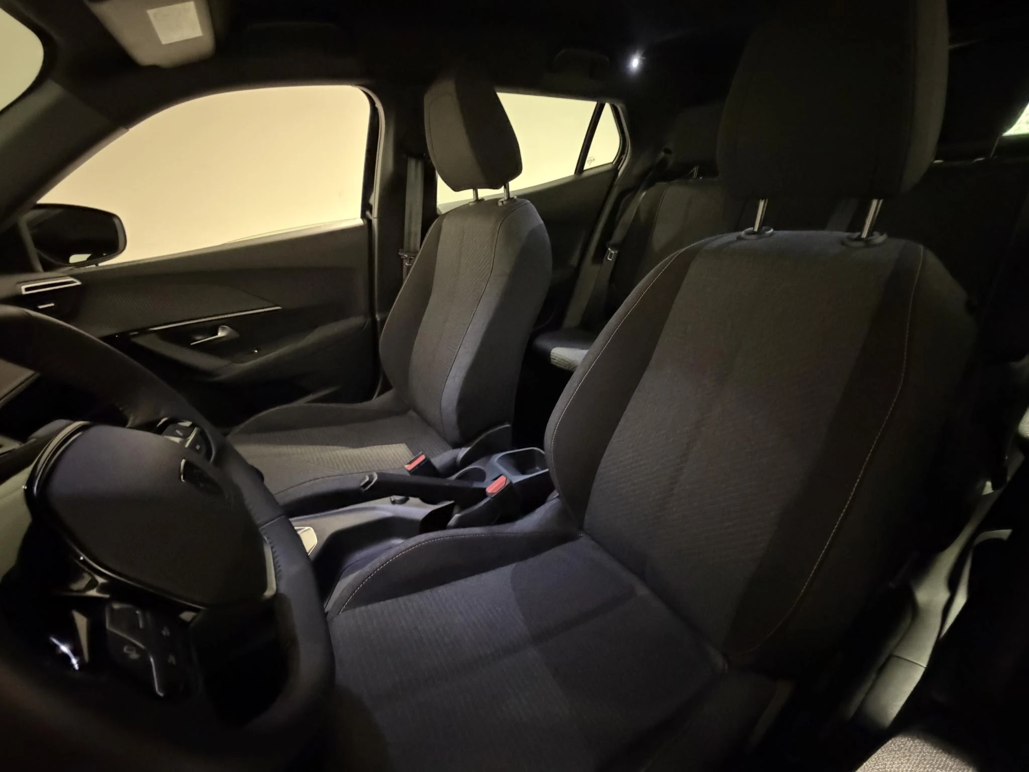 Peugeot-2008-image-15