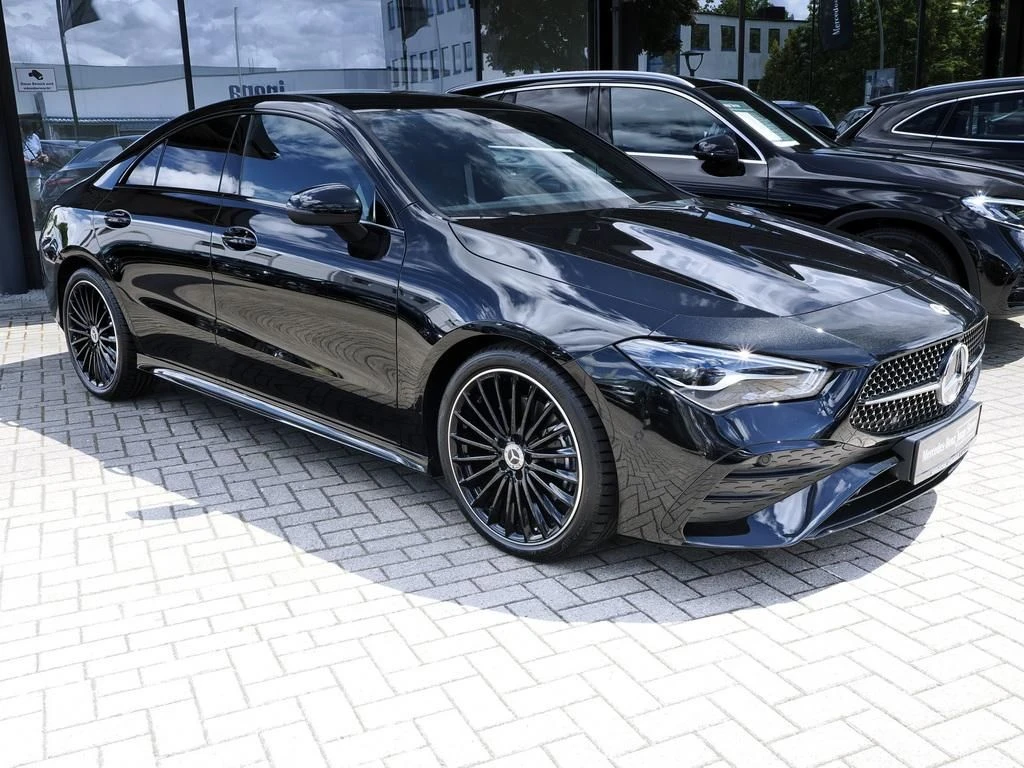 Mercedes-Benz-CLA 200 d-image-4
