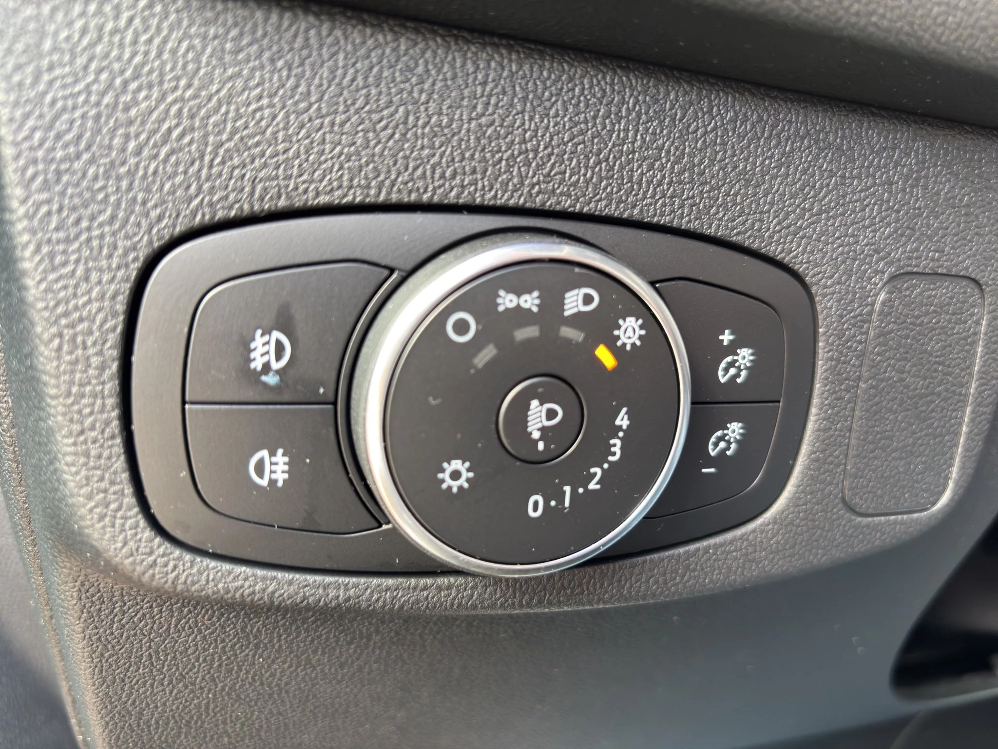 Ford Focus ST-Line X Turnier Aut.*AHK*ACC*HUD*KAM*NAVI*WINTER-PKT.