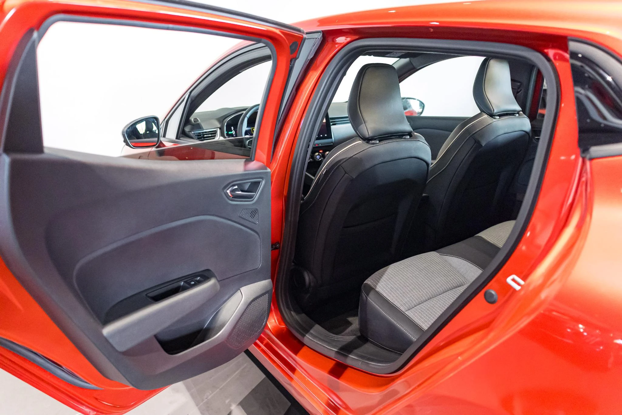 Renault-Clio-image-10