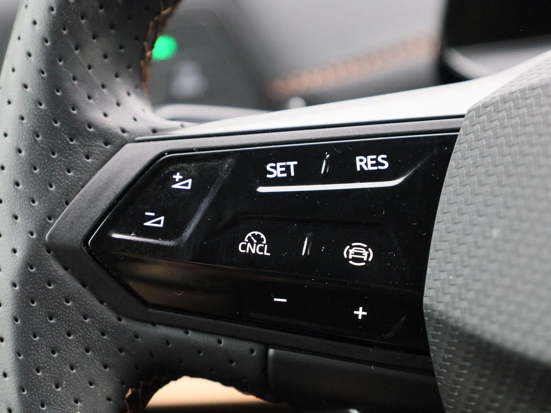 CUPRA Born - 18
