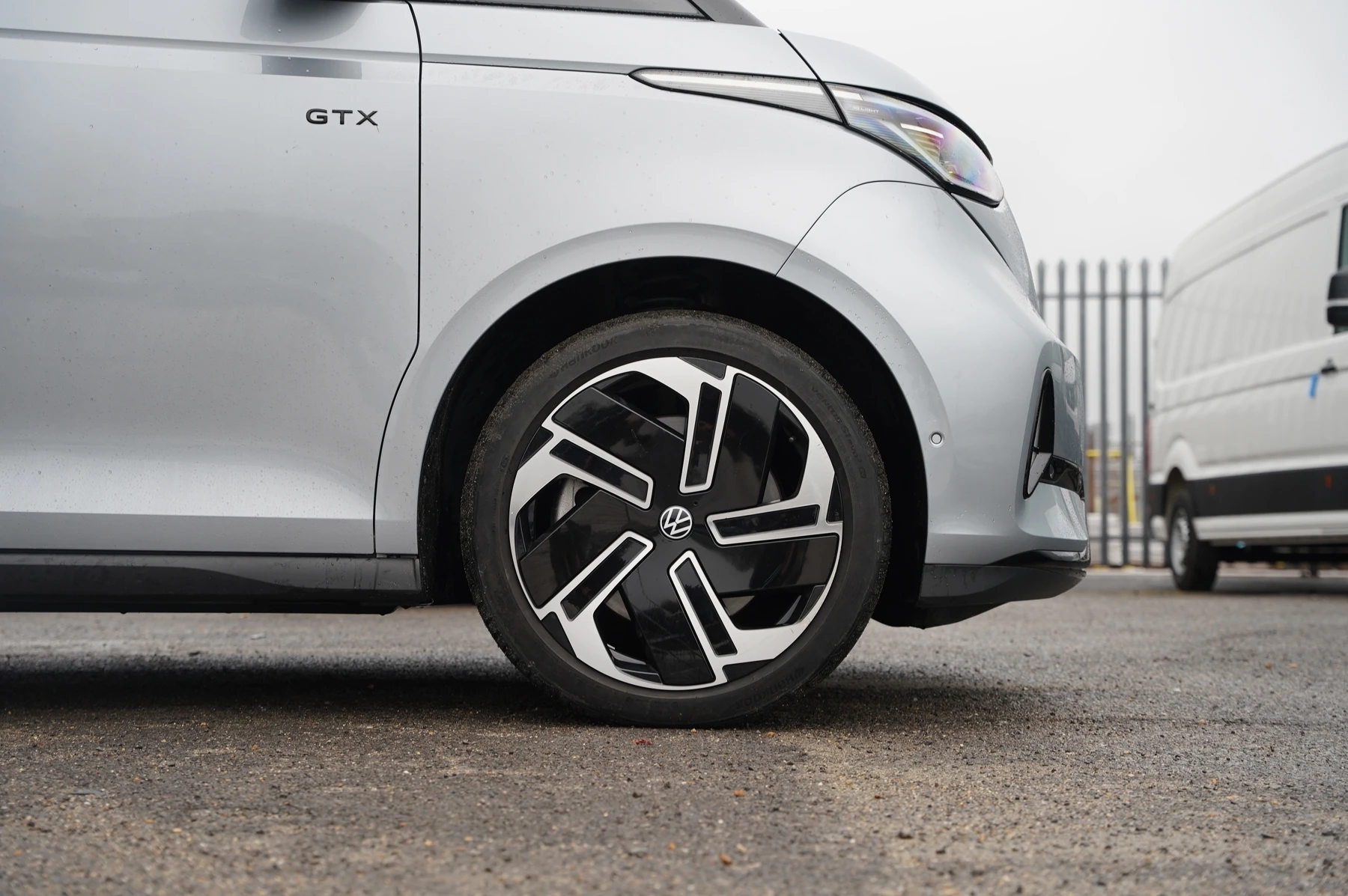 Volkswagen-ID. Buzz-image-36