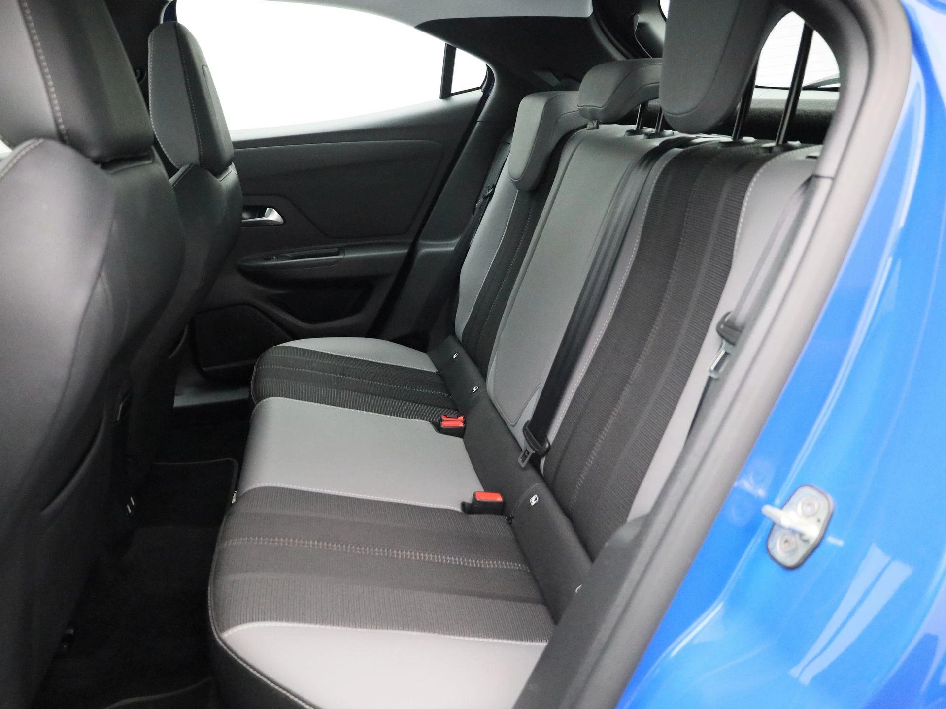 Opel-Mokka-image-11