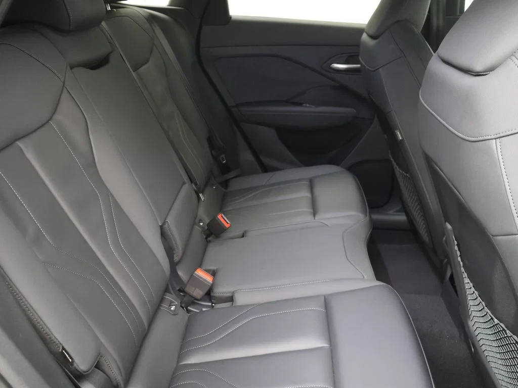 Audi-Q3-image-10