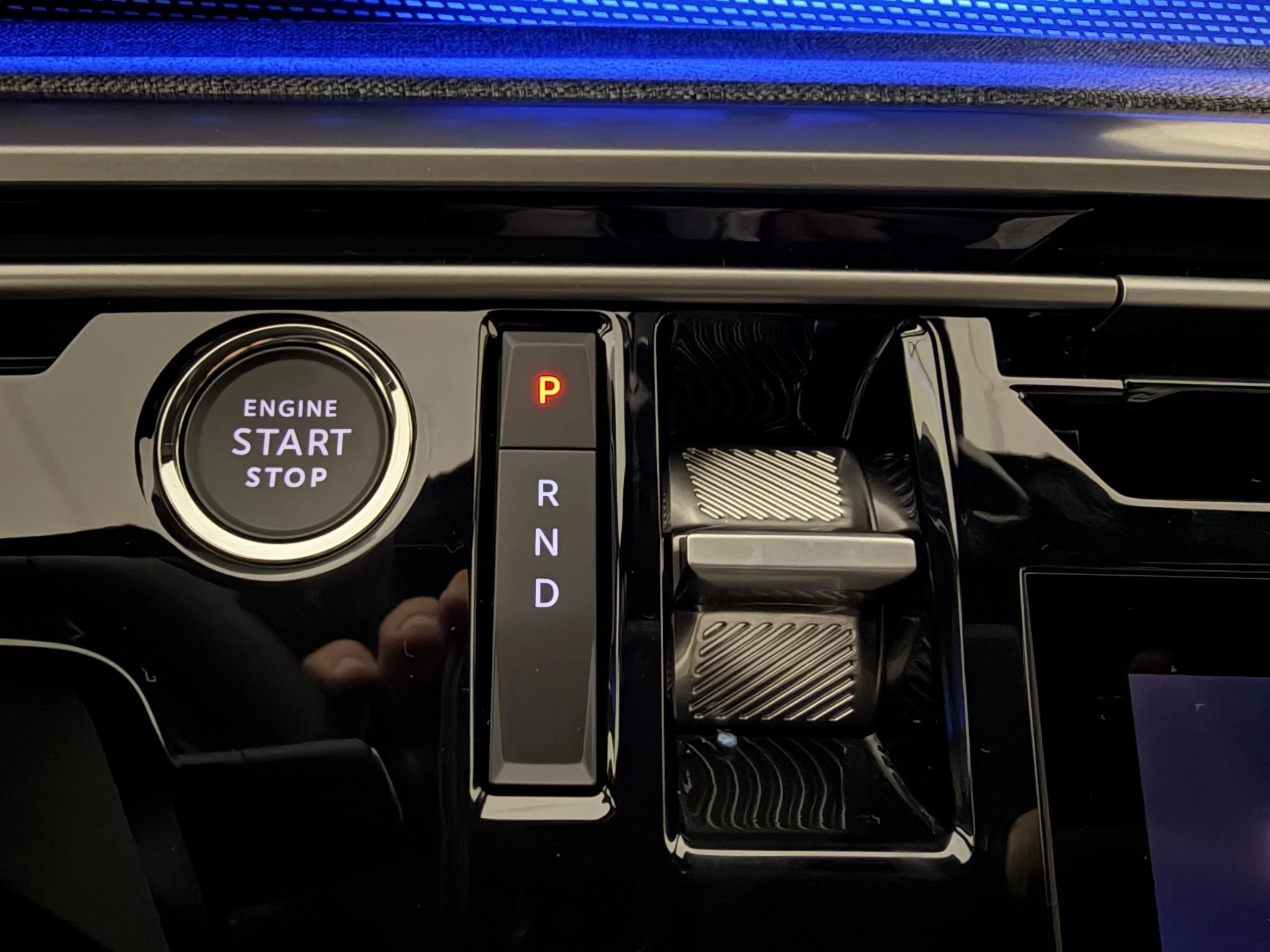 Peugeot-e-3008-image-17