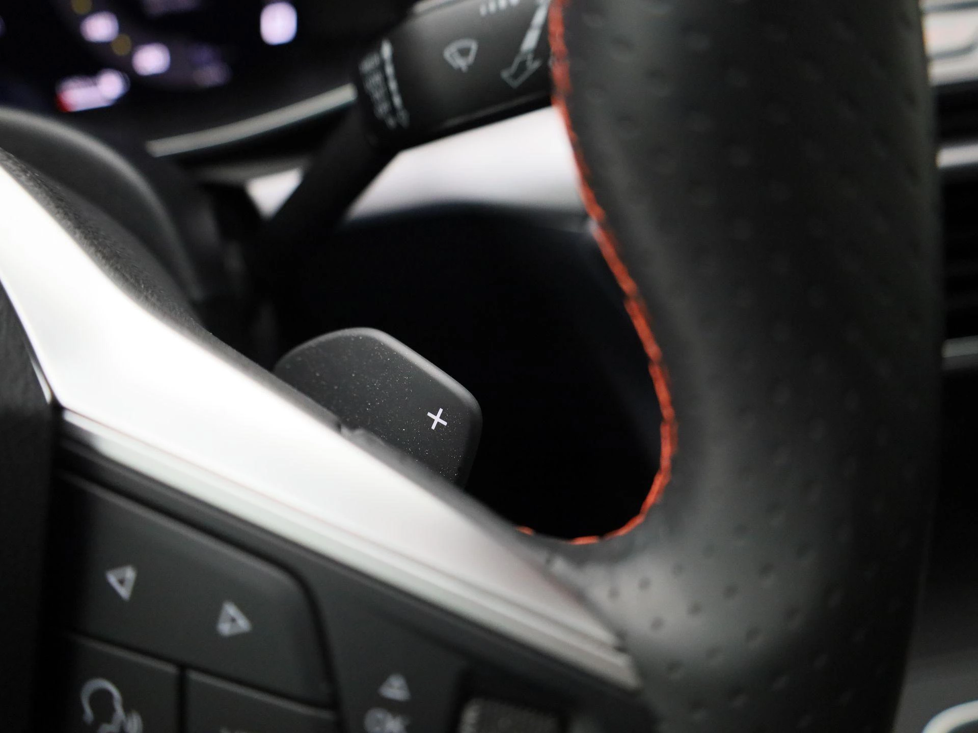 SEAT Leon Sportstourer 1.5 TSI e-Hybrid FR Business