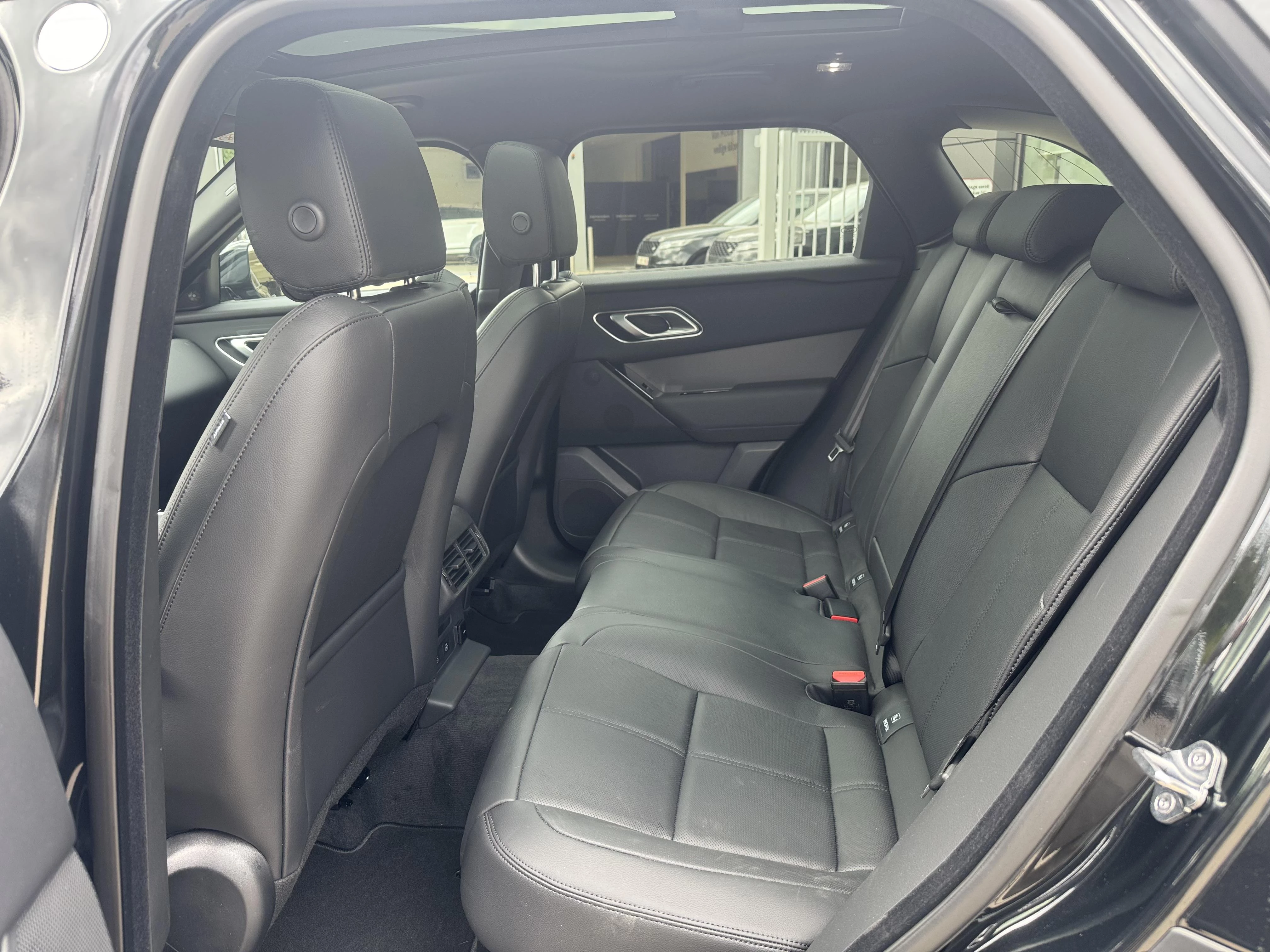 Land Rover Range Rover Velar P400e S AWD Auto. 26MY