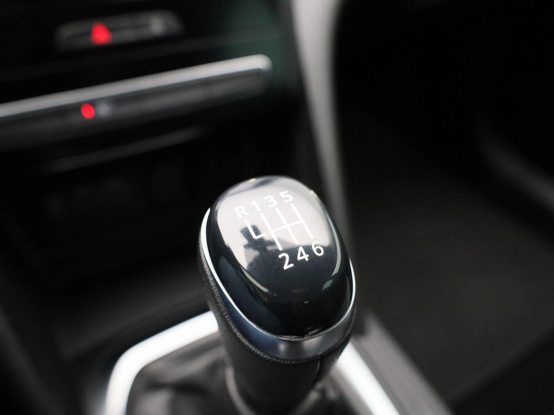 Renault-Mégane Grand Tour-image-26