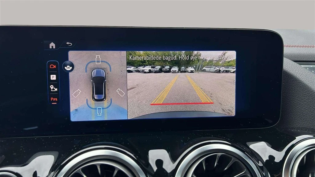 Mercedes-Benz-EQA-image-16