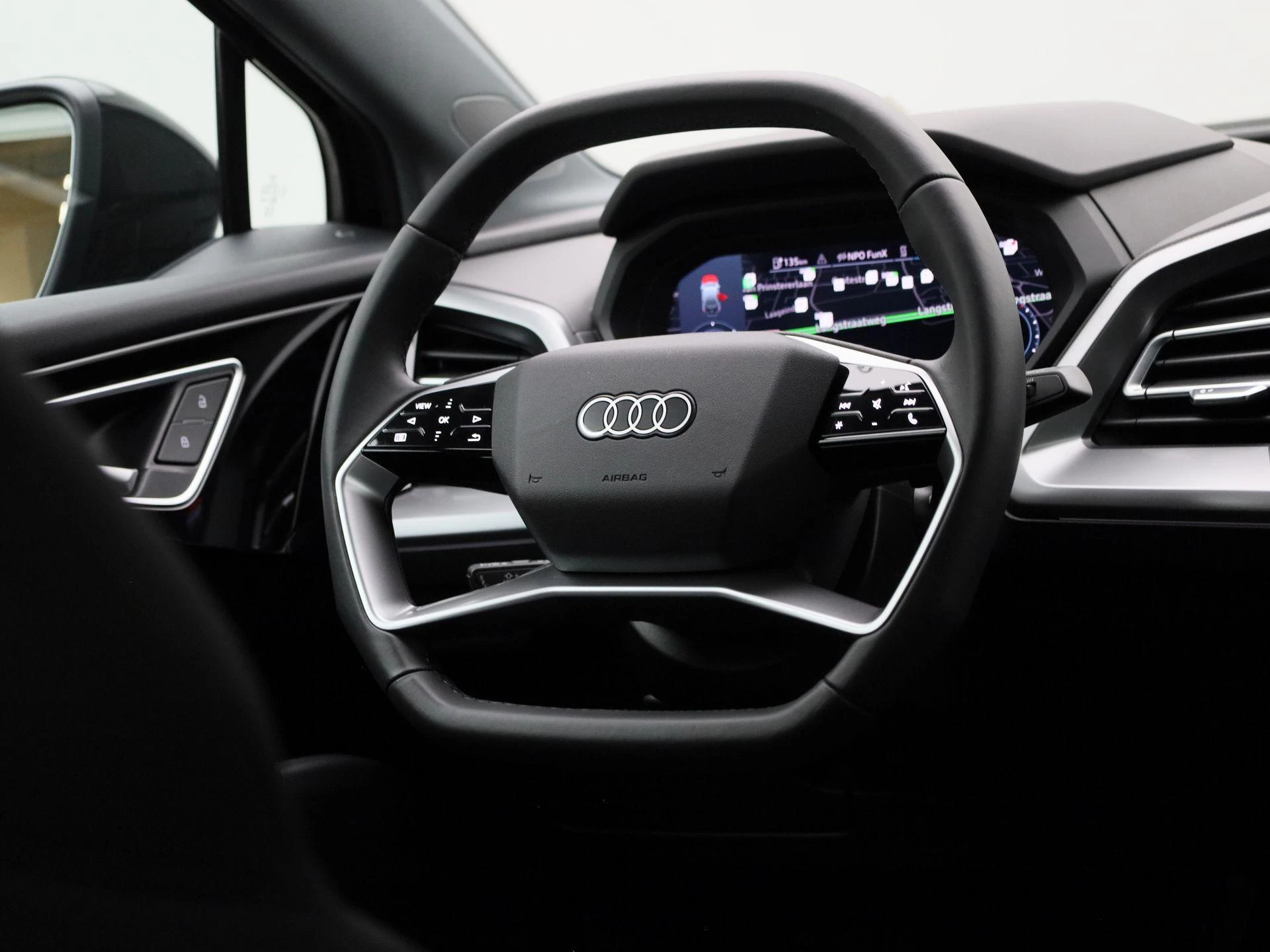 Audi-Q4 e-tron-image-42