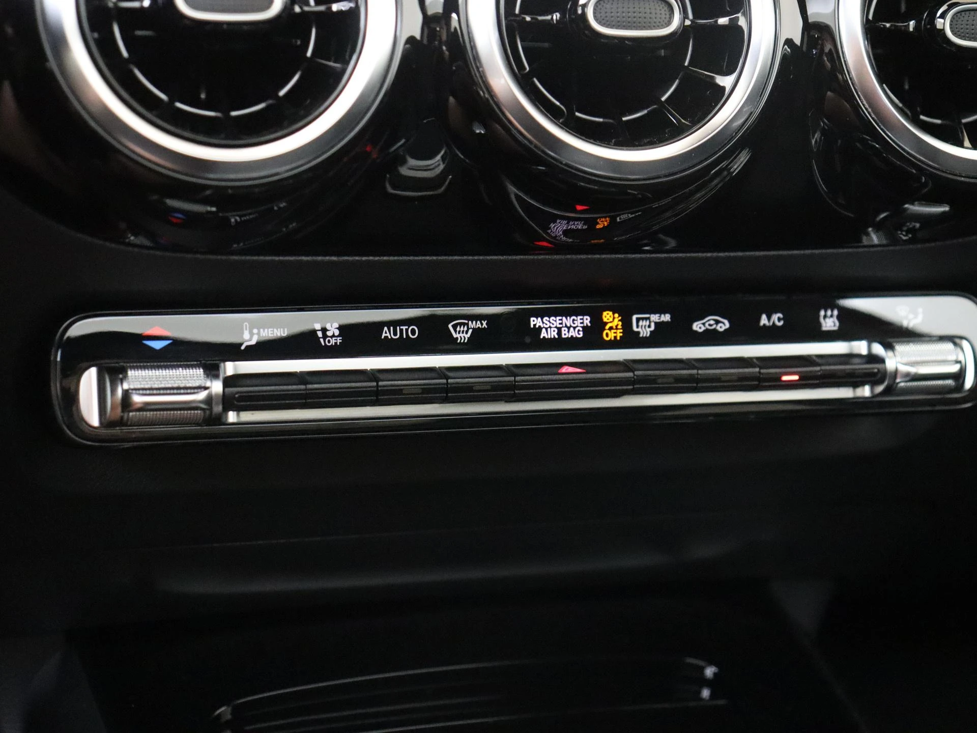 Mercedes-Benz GLA 250 e Business Solution Luxury