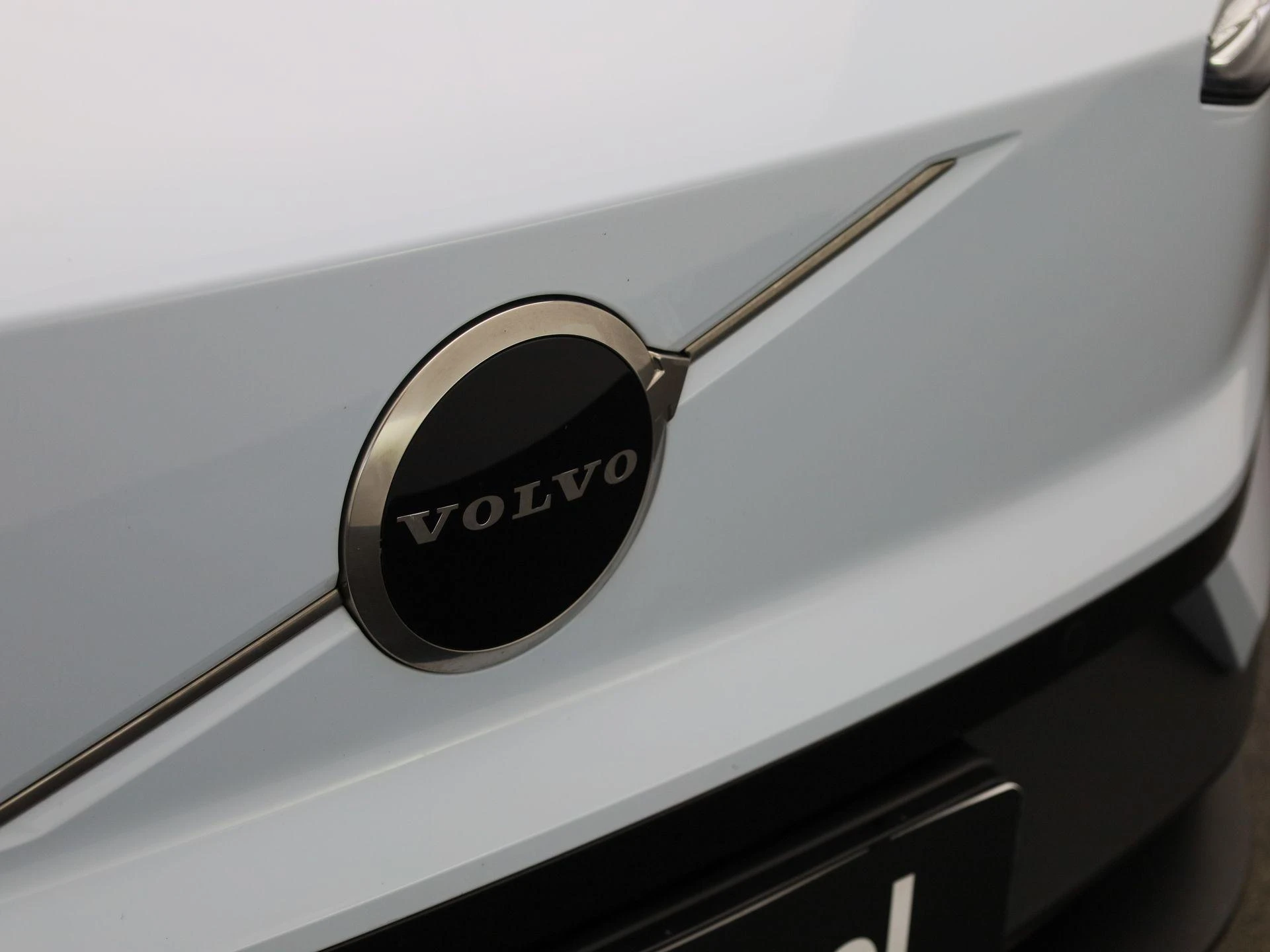 Volvo-EX30-image-40