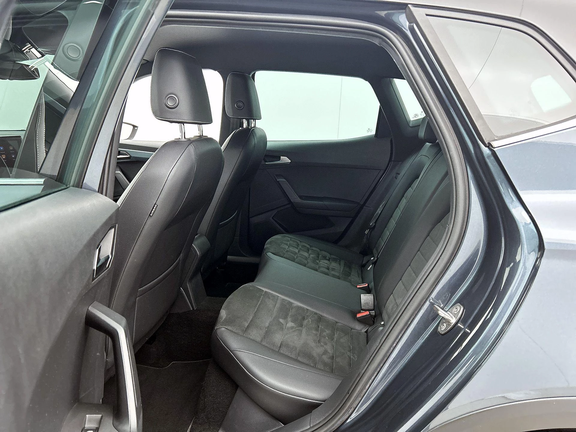 SEAT-Arona-image-26
