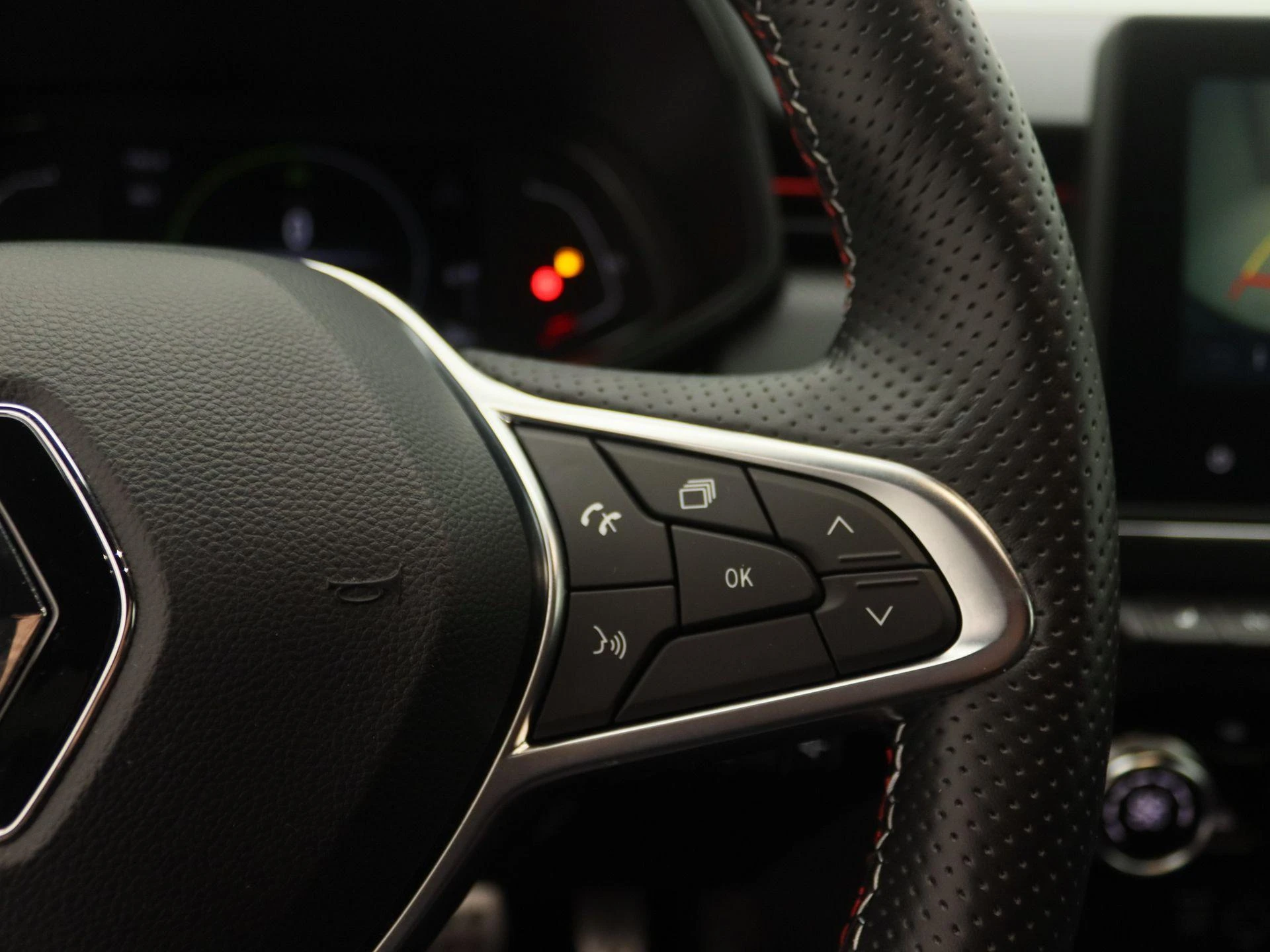 Renault-Clio-image-17